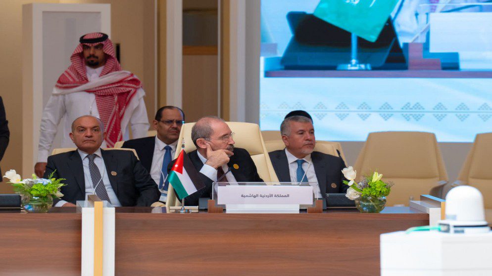 الصفدي يصل الرياض للمشاركة في اجتماع وزراء خارجية العرب لتحضير مشروع قرار بشأن العدوان على غزة