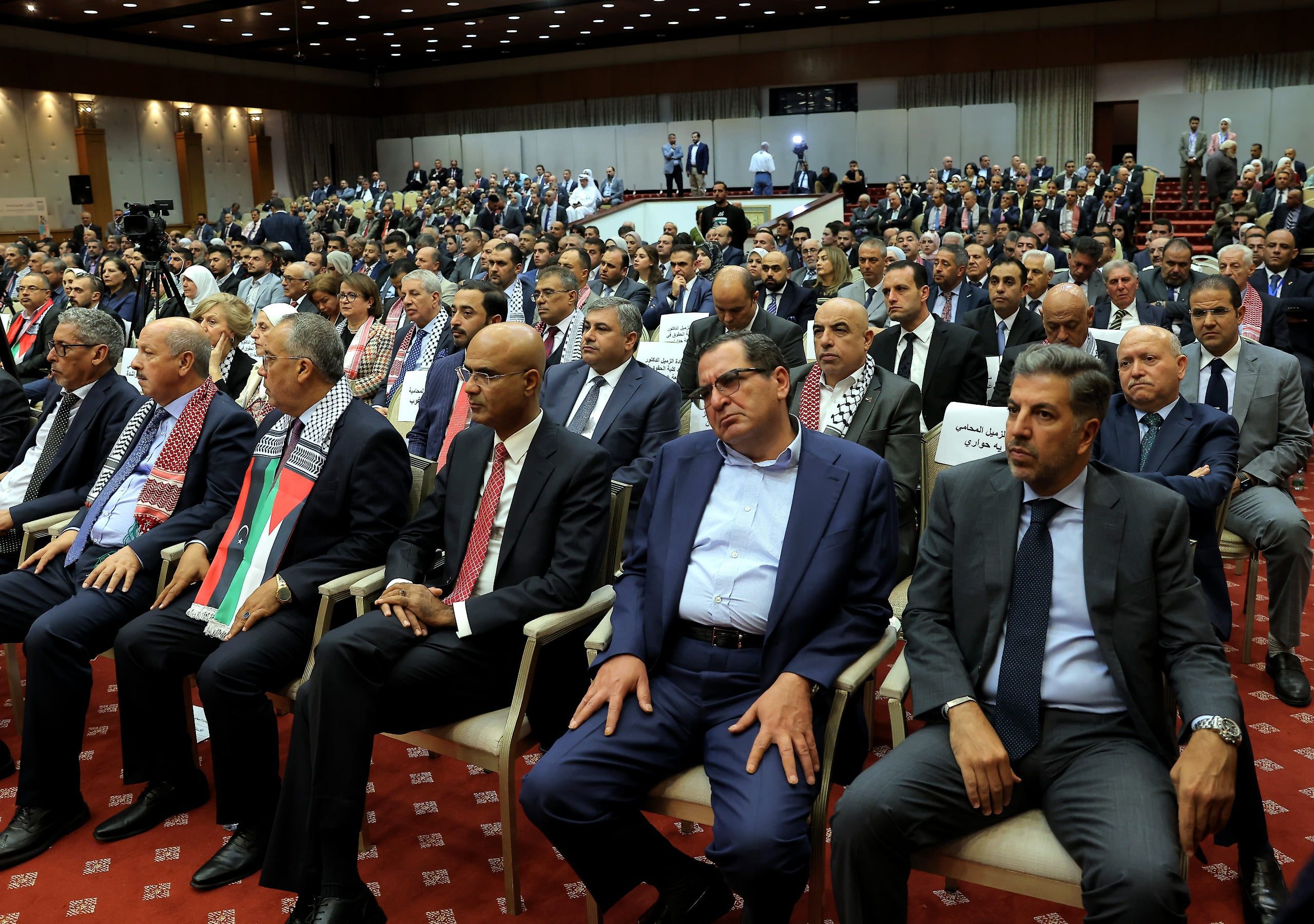 صورة حول : الصفدي للمحامين العرب: وحدوا الجهود لمحاكمة قادة الكيان الصهيوني دولياً على جرائم الحرب في غزة الصفدي للمحامين العرب: وحدوا الجهود لمحاكمة قادة الكيان الصهيوني دولياً على جرائم الحرب في غزة