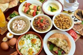 المكسرات أم البيض.. أيهما الاكثر فائدة في الوجبة الصباحية؟!