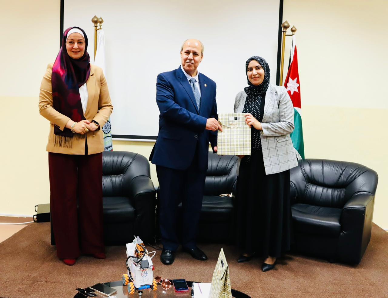 إسدال الستار على فعاليات أسبوع الريادة في تقنية الطفيلة