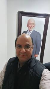 اللي بنوي على حرق البيادر بموت قبل الحصيدة..