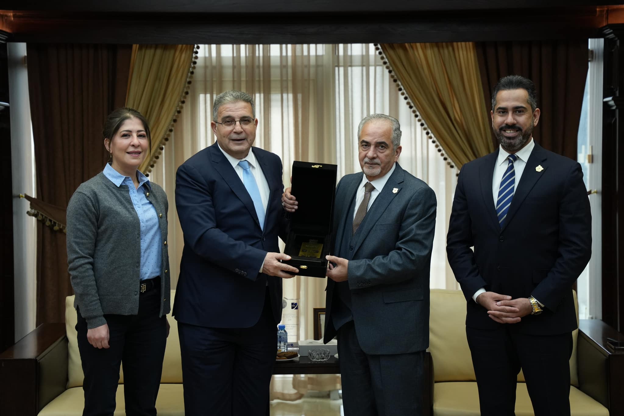 صورة حول : جامعة عمان الأهلية وجامعة أبو ظبي تبحثان التعاون المشترك جامعة عمان الأهلية وجامعة أبو ظبي تبحثان التعاون المشترك