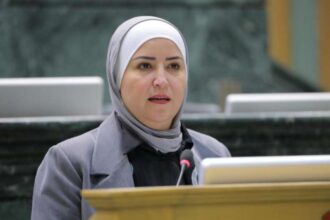 النائب ميادة شريم تتبنى مذكرة نيابية حول "استبدال محكومي قضايا الشيكات بخدمة مجتمعية أو مراقبة مجتمعية الكترونية"