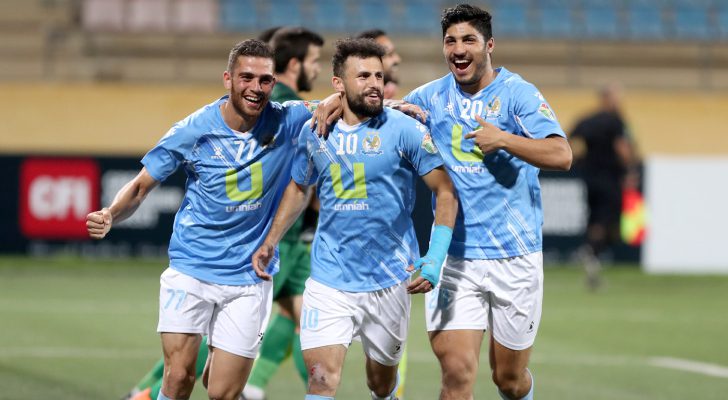 مواجهات نارية في ملاعب كرة القدم الجمعة