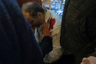إصابة إمام مسجد الفاتح بإسطنبول إثر طعنه بسكين