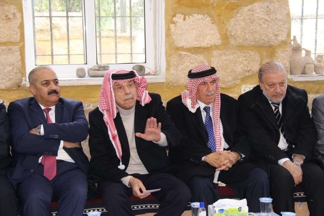بالصور.. كريشان يؤكد تعطل نظام رخص المهن الجديد وضبط موظفين مرتشين يعيقون المعاملات