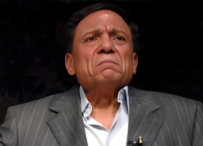 الممثل المصري عادل إمام يعتزل الفن