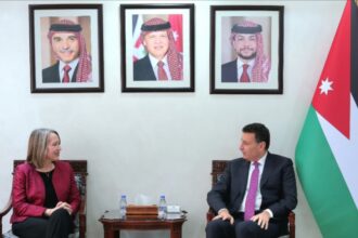 الصفدي ومنسقة الأمم المتحدة: يجب على المجتمع الدولي دعم جهود الملك لوقف الحرب على غزة