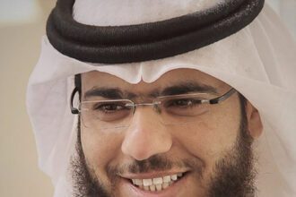 وسيم يوسف يهاجم إماراتيين قاضوه بتهم العنصرية