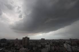 منخفض جوي مصحوب بكتلة هوائية باردة يؤثر على الأردن مساء اليوم