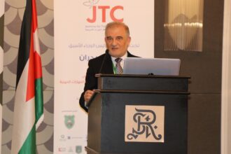 الملتقى الوطني الخاص بالتعليم العام والتعليم العالي والتدريب المهني يستضيف الدكتور مصطفى العفوري