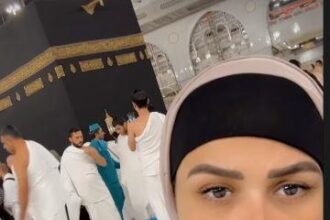 ياسمين عبد العزيز تؤدي مناسك العمرة