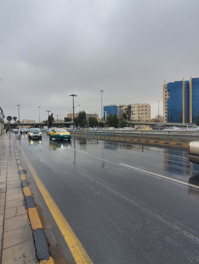 اجواء باردة وغائمة وماطرة حتى السبت في أغلب مناطق المملكة