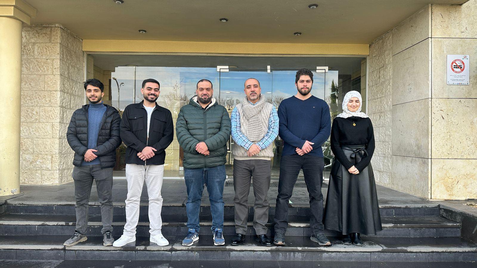 صورة حول : فريقان من جامعة البترا يفوزان بجائزة مايكروسوفت "كأس التخيل" ويتأهلان للمنافسة على مستوى العالم فريقان من جامعة البترا يفوزان بجائزة مايكروسوفت "كأس التخيل" ويتأهلان للمنافسة على مستوى العالم