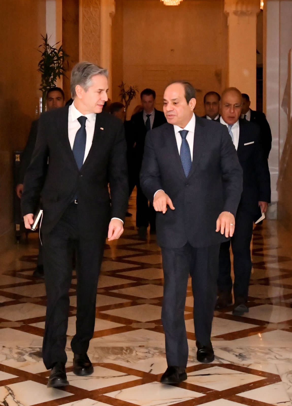 الرئيس المصري وبلينكن يبحثان جهود وقف إطلاق النار في غزة