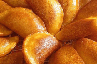 القطايف" اشهر الأطباق في رمضان