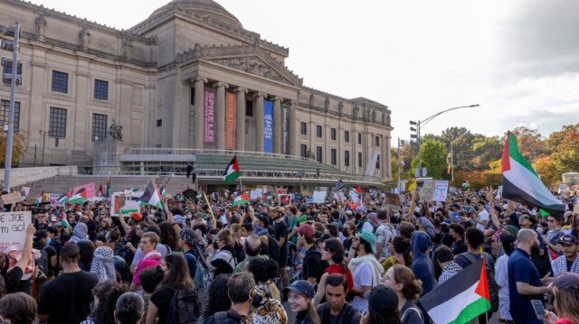 محتجون يقاطعون اجتماعا في أمريكا لبيع عقارات فلسطينية لليهود