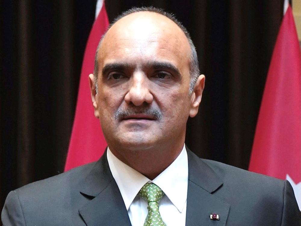 الخصاونة : أعتزُّ بما أنجزته هذه الحكومة