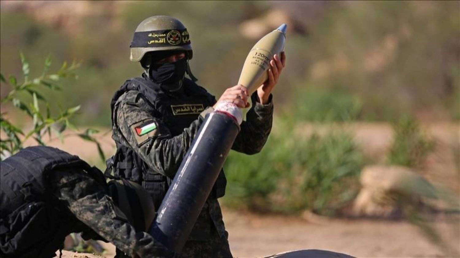 صورة حول : القسام تستهدف 5 آليات للاحتلال بمحيط مستشفى الشفاء القسام تستهدف 5 آليات للاحتلال بمحيط مستشفى الشفاء