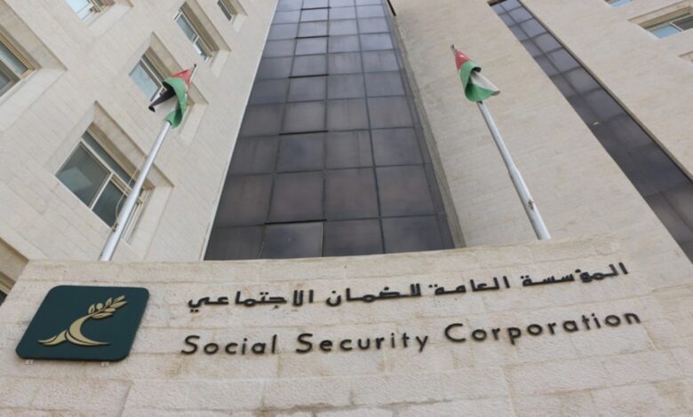 خبير يحذر من أزمة قد تعصف بمستقبل الضمان الاجتماعي