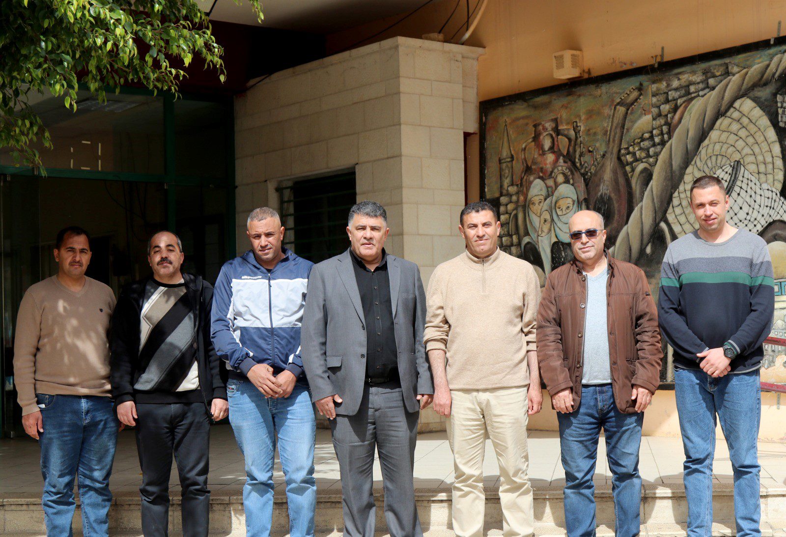 محافظ نابلس يزور المستشفى الميداني الأردني نابلس/٢