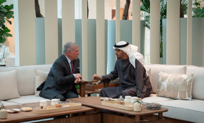 الملك ورئيس الإمارات: ضرورة التوصل لوقف فوري ودائم لإطلاق النار في غزة