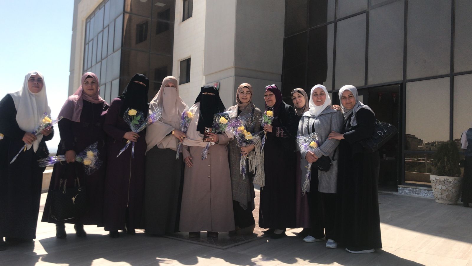 صورة حول : بمناسبه يوم المرأه العالمي تجمع لجان المراة لمحافظه العاصمه يقيم ندوة حوارية في الكليه الجامعيه الوطنيه لتكنولوجيا بمناسبه يوم المرأه العالمي تجمع لجان المراة لمحافظه العاصمه يقيم ندوة حوارية في الكليه الجامعيه الوطنيه لتكنولوجيا