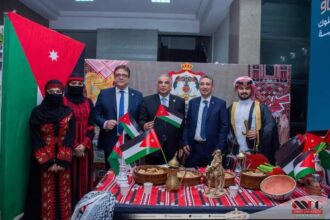 الاردنيون في جامعة طنطا يشاركون بفعاليات يوم الشعوب