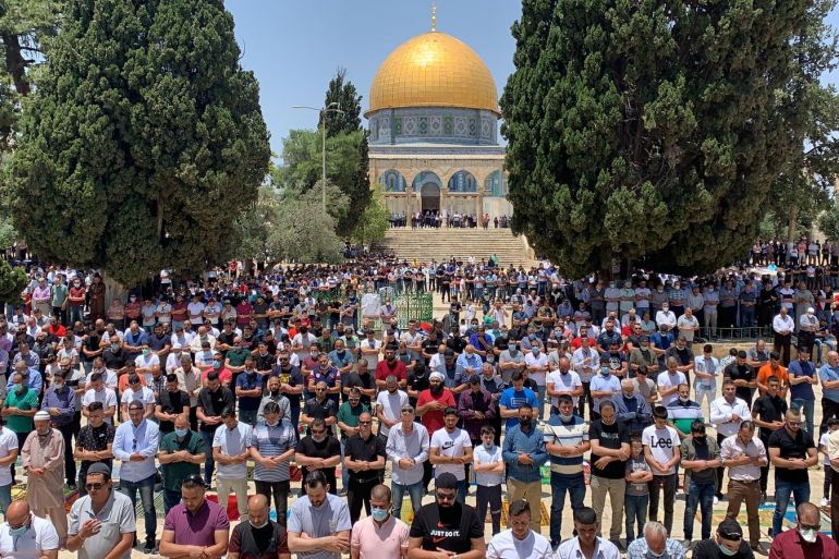 120 ألفا أدوا صلاة الجمعة الثانية من رمضان في المسجد الأقصى رغم معيقات إسرائيلية