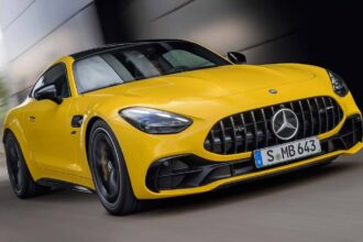 مرسيدس AMG GT43 كوبيه 2025 سيارة 4 سلندر رياضية