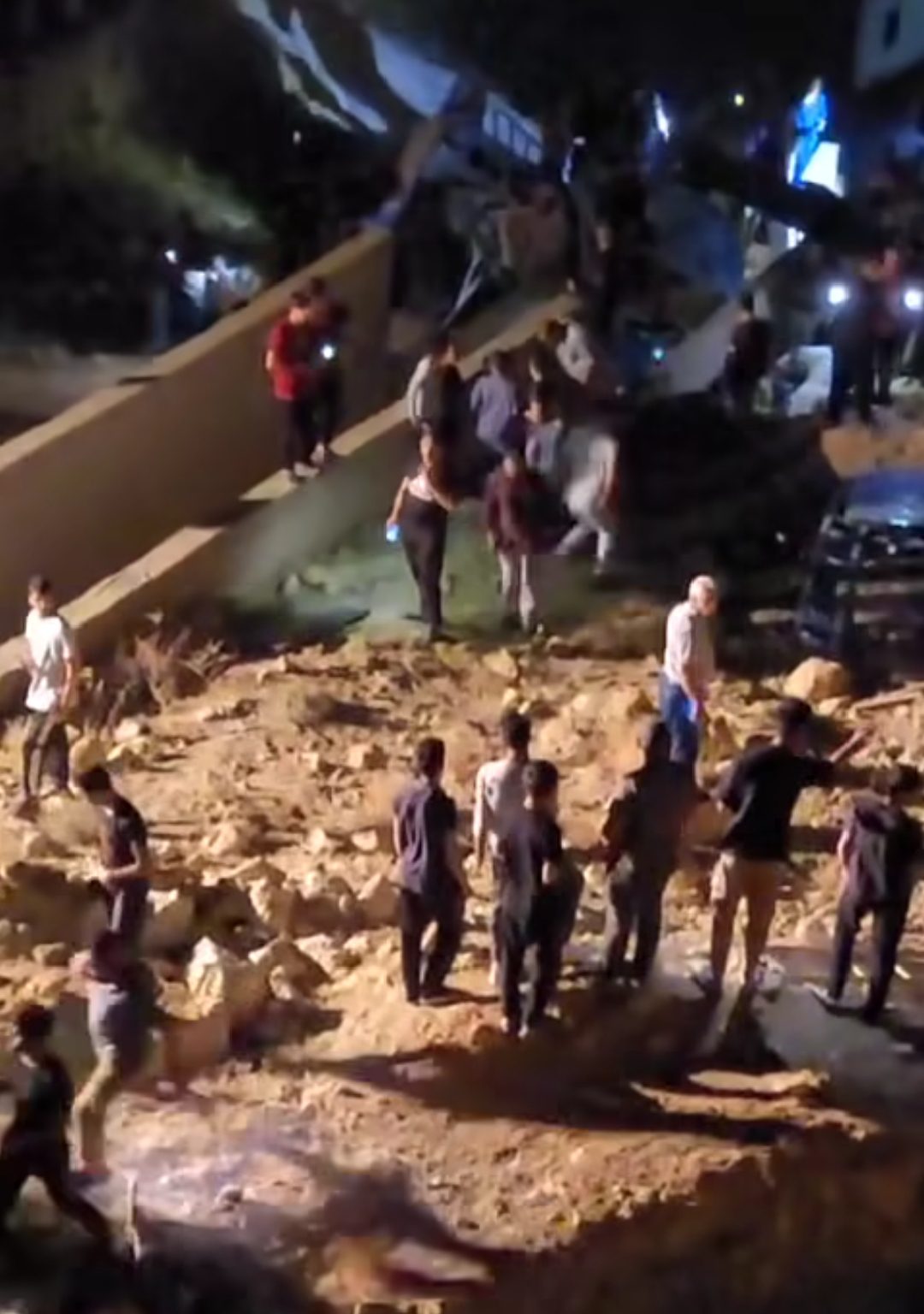 عاجل... حادث تدهور في وادي موسى ومعلومات عن ٣ وفيات وإصابات أخرى