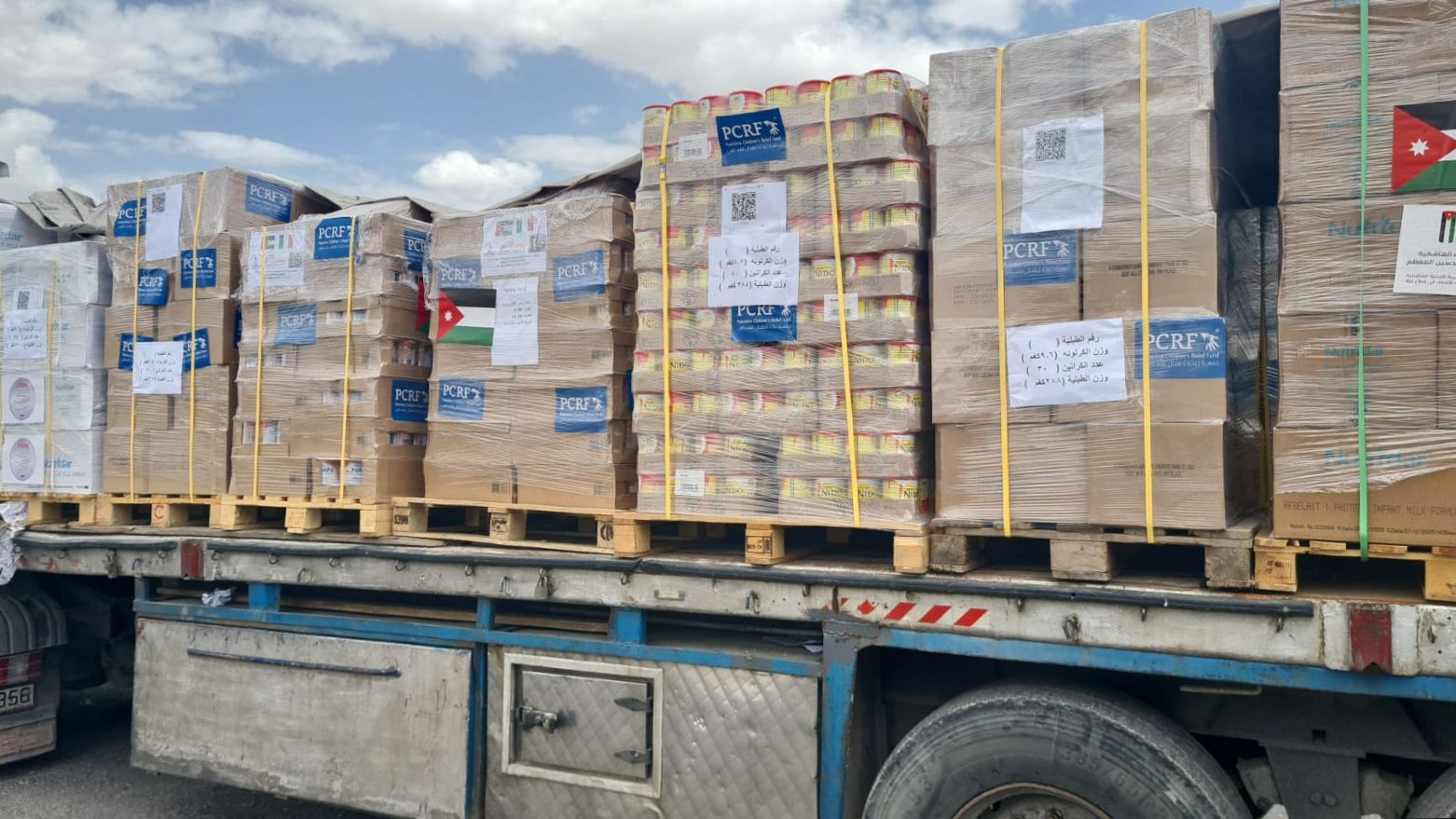 ارسال دفعة جديدة من حليب أطفال الخدج