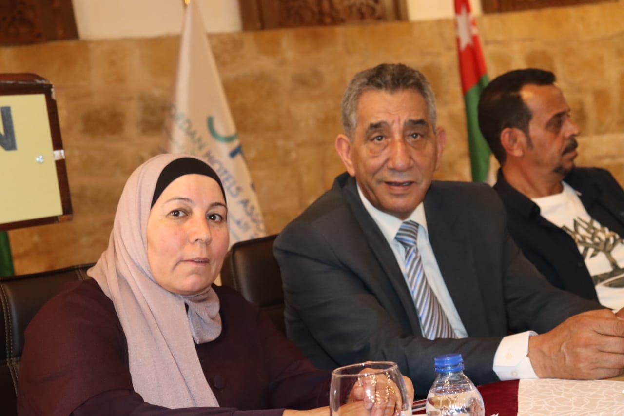 هلالات خلال جولة إعلامية في البترا : الخدمات تواجه تحديات حرجة عدة