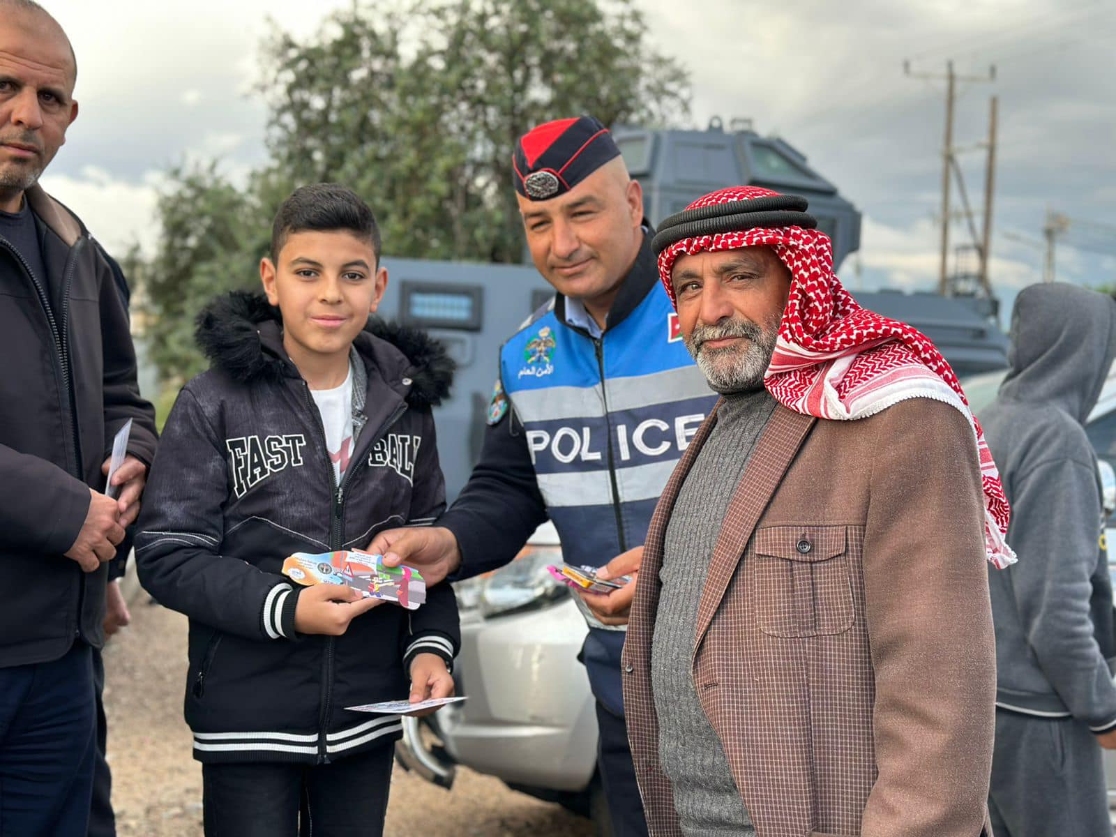 نَشامى الأمن العَام يُشاركون بهجة العيد في ميادين الوطن بين صفوف المواطنين