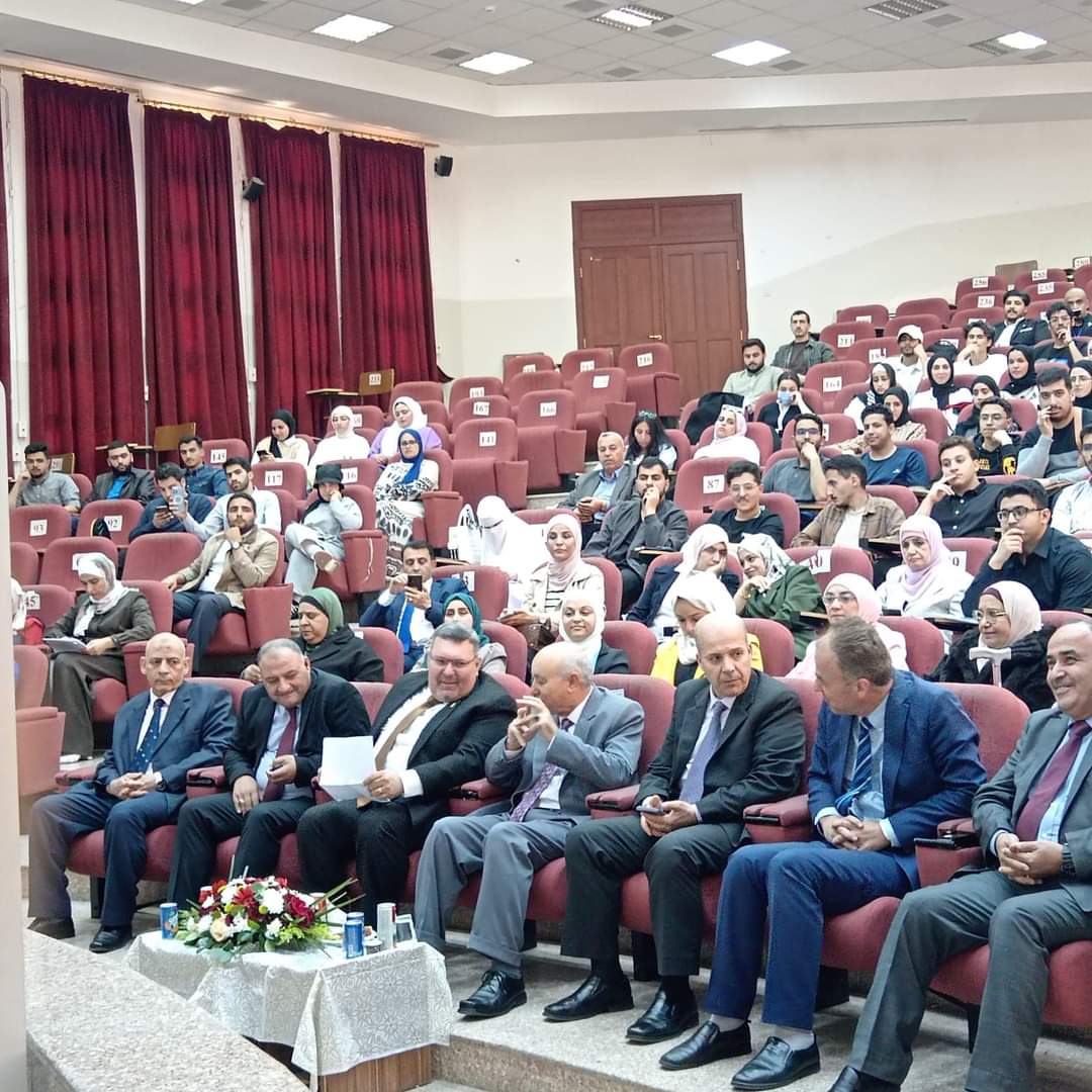 مؤتة تعقد يوما علميا لابحاث طلبتها المتميزين في كليةالطب