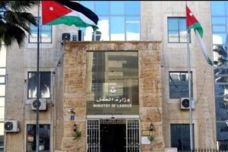 الزيود: العَفو العام لا يَشمل غرامات تأخير تجديد تصاريح العمل