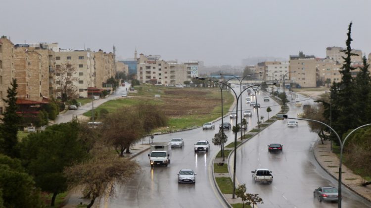 الاردن : منخفض جوي بارد وماطر أول أيام عيد الفطر