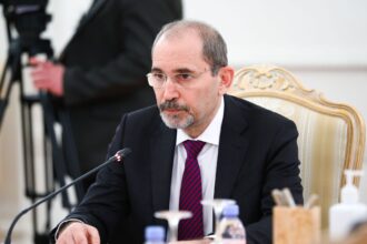 الصفدي لنظيرة الايراني :الأردن لن يسمح بخرق الأجواء الأردنية