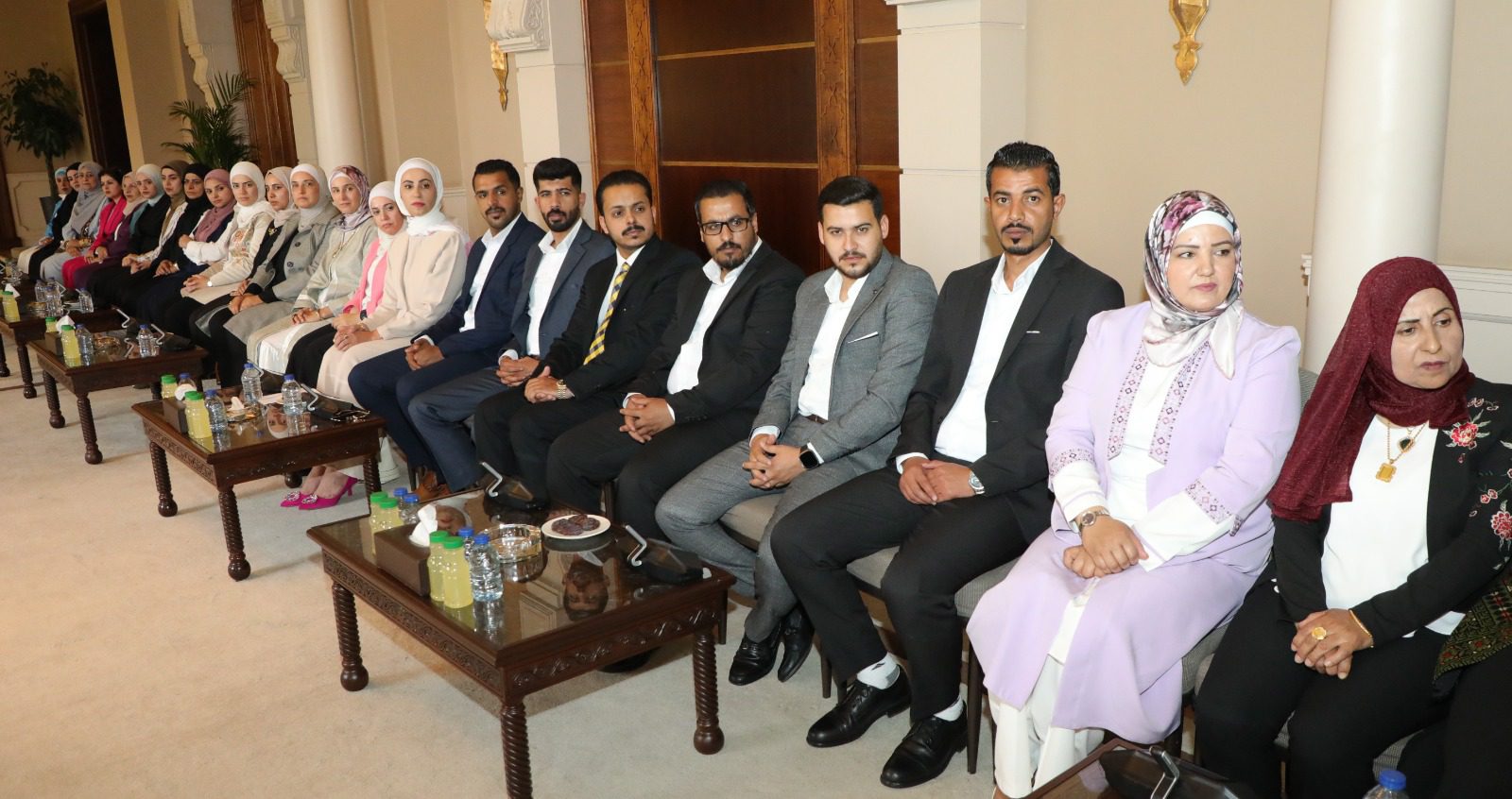 رئيس الديوان الملكي يلتقي وفدين من رابطة الفنانين التشكيليين والتقدم الأكاديمي التربوي