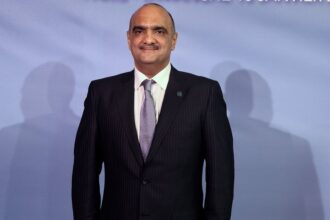 بَلاغ رَسميّ مِن رئيس الوزارء بشأن عطلة عيد العُمال