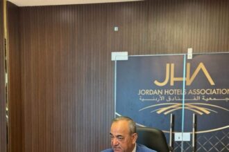 العين الهندي يترأس اجتماعا لمناقشة سبل تعزيز التشاركية في القطاع السياحي