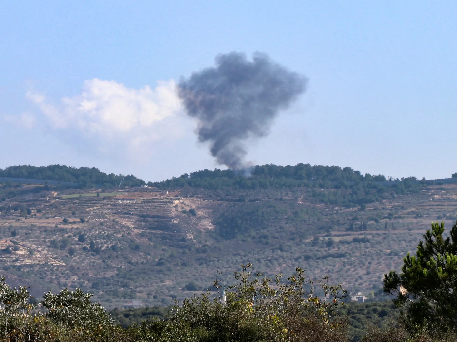"حزب الله" تتمكن من إصابة هدفها بمسيرة انقضاضية لمقر مدفعية في عين مرغليوت الإسرائيلي