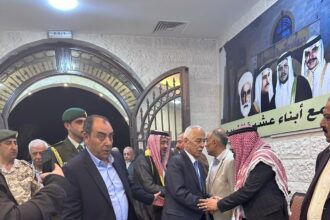 مندوبا عن الملك وولي العهد..العيسوي يعزي عشيرة النسور
