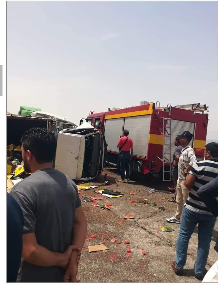 صورة حول : إصابة 17 شخصًا بحَادث تصادم بين "باص كوستر” ومَركبة فِي منطقة الموجب(فيديو) إصابة 17 شخصًا بحَادث تصادم بين "باص كوستر” ومَركبة فِي منطقة الموجب(فيديو)