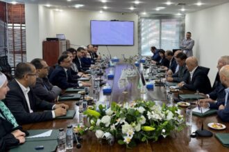 إستثمار أموال الضمان وتجارة الاردن يبحثان سبل التعاون لتعزيز الاستثمارات