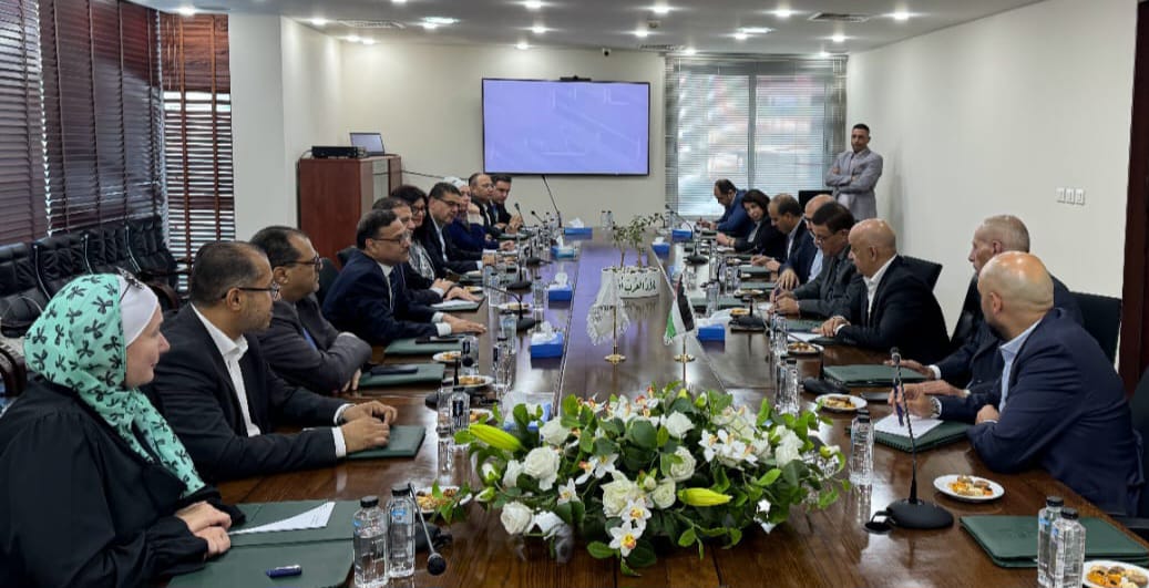 صورة حول : إستثمار أموال الضمان وتجارة الاردن يبحثان سبل التعاون لتعزيز الاستثمارات إستثمار أموال الضمان وتجارة الاردن يبحثان سبل التعاون لتعزيز الاستثمارات