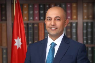 محمد صلاح الطراونه يعلن ترشحه في دائرة محافظة الكرك