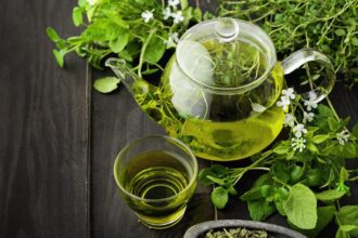 الطريقة الصَحيحة لشُرب الشَاي الأخضر