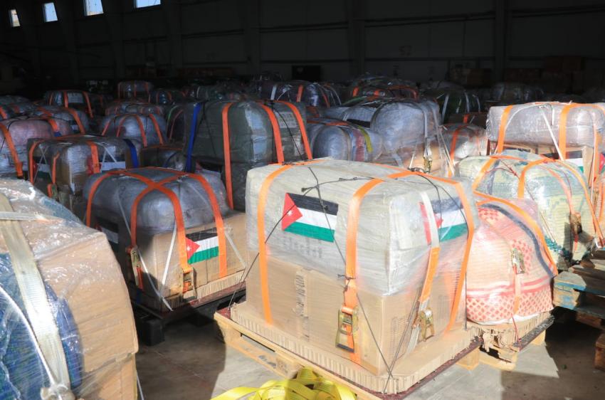 الجيش ينفذ أكبر عملية إنزال مساعدات على شمال غزة