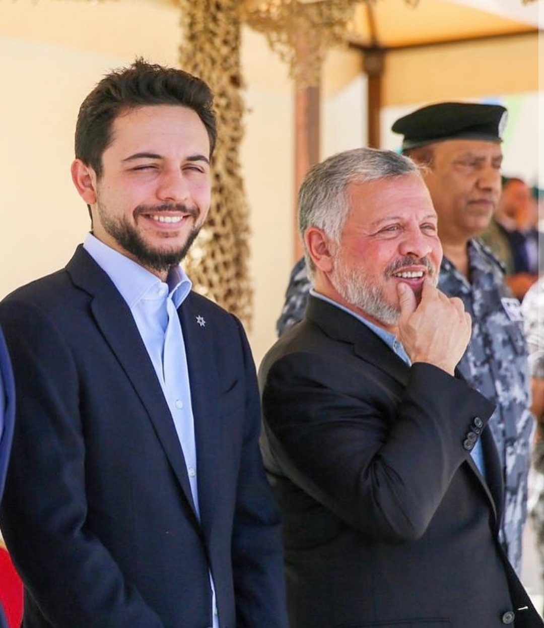 المَلك وولي العهد فِي المفرق